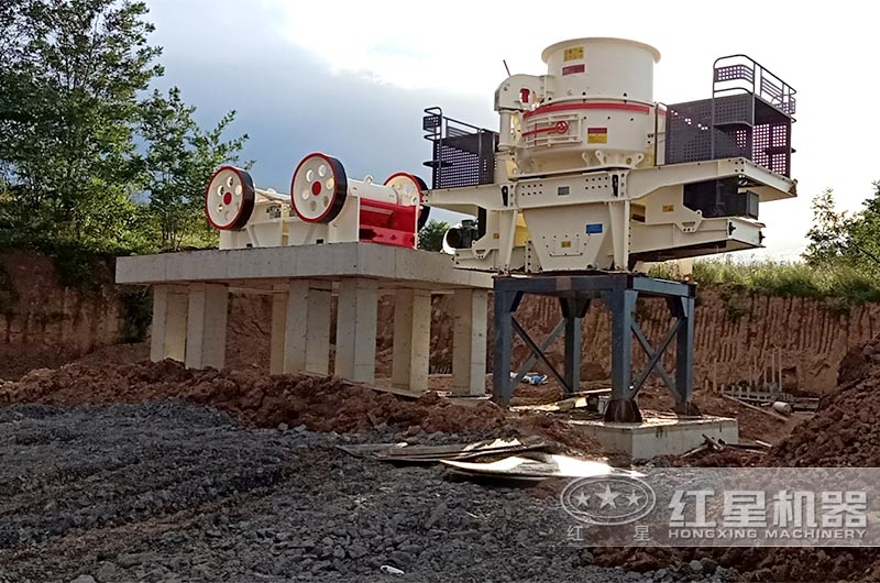 PE-150x750細(xì)鄂破與制砂機(jī)合作現(xiàn)場