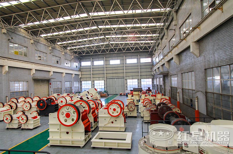 紅星破碎設(shè)備車間