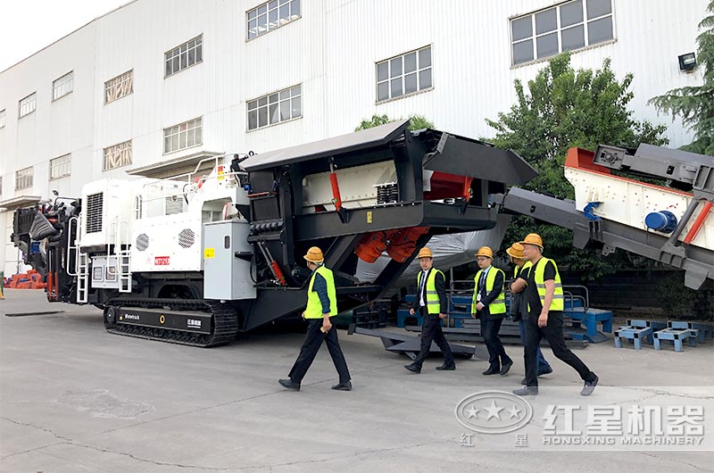 全移動型破碎機(jī)國內(nèi)哪個品牌好，生產(chǎn)能力有多大