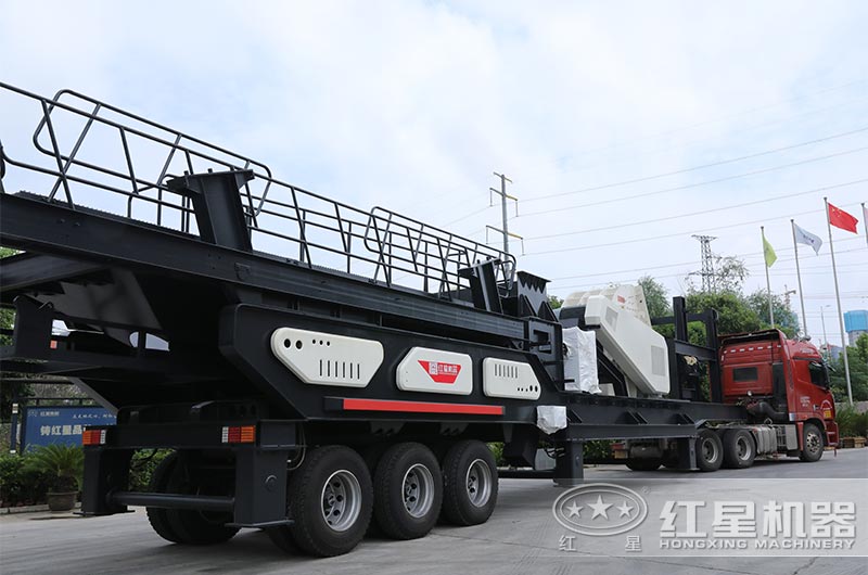 【真實反饋】移動破碎機生產(chǎn)線開工一個月，優(yōu)點槽點大盤點