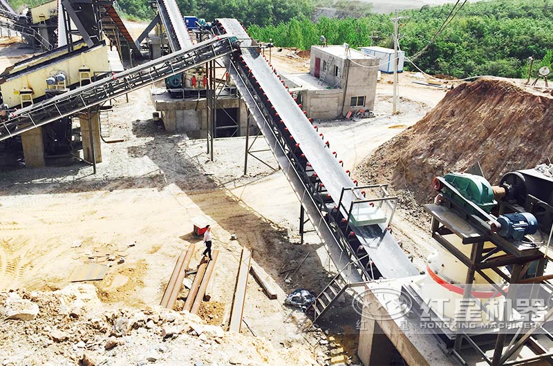 出口到尼日利亞的大型碎石機(jī)生產(chǎn)現(xiàn)場