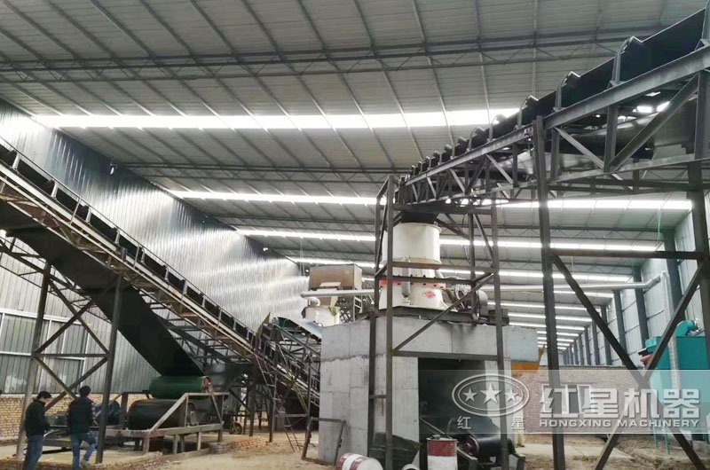 新型圓錐破碎機生產(chǎn)線現(xiàn)場