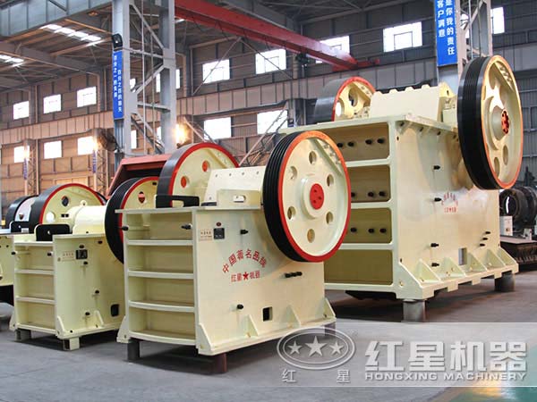 鵝卵石破碎機(jī)