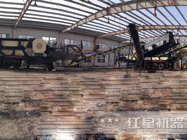 建筑垃圾移動(dòng)式破碎機(jī)現(xiàn)場(chǎng)圖