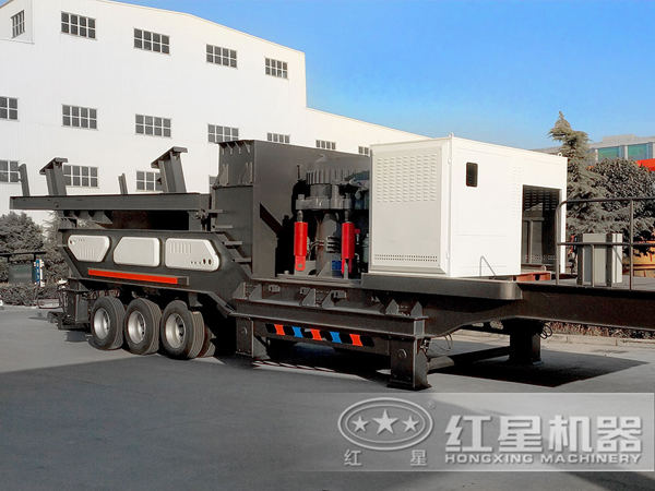移動(dòng)式圓錐破碎機(jī)實(shí)拍圖