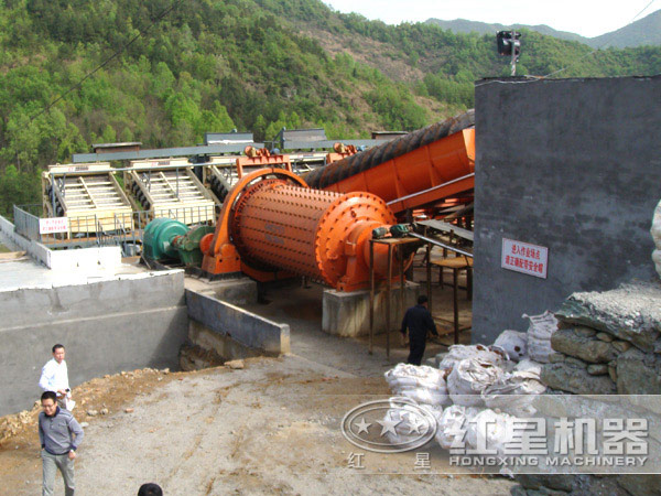 石墨礦浮選生產(chǎn)線實(shí)拍圖